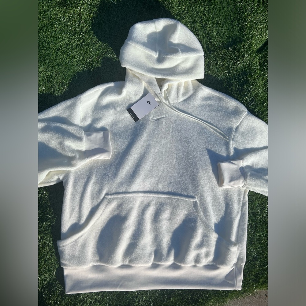 $90 Woman’s 1X-3X Nike NSW Off White Plush Oversized Hoodie DX6420-133